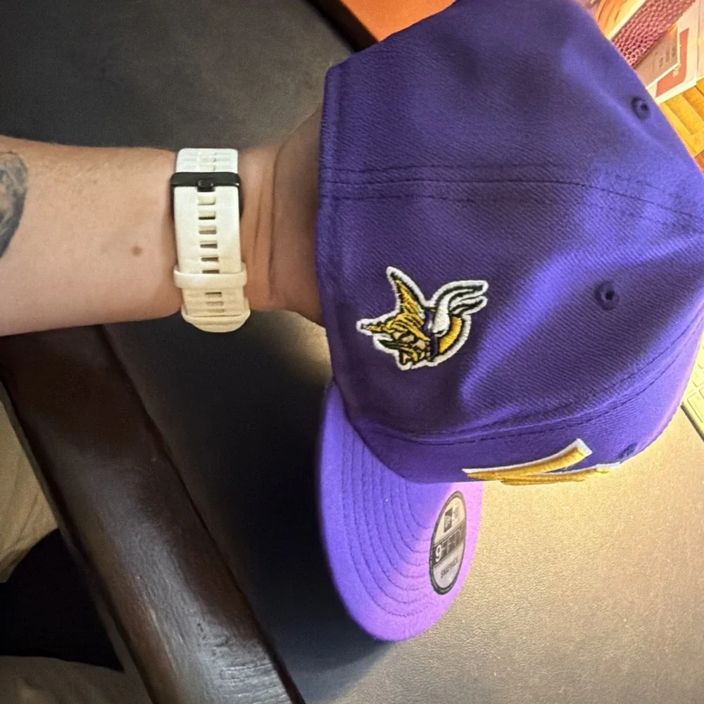 Minnesota Vikings NFL Football Hat Cap New Era 9Fifty NEW